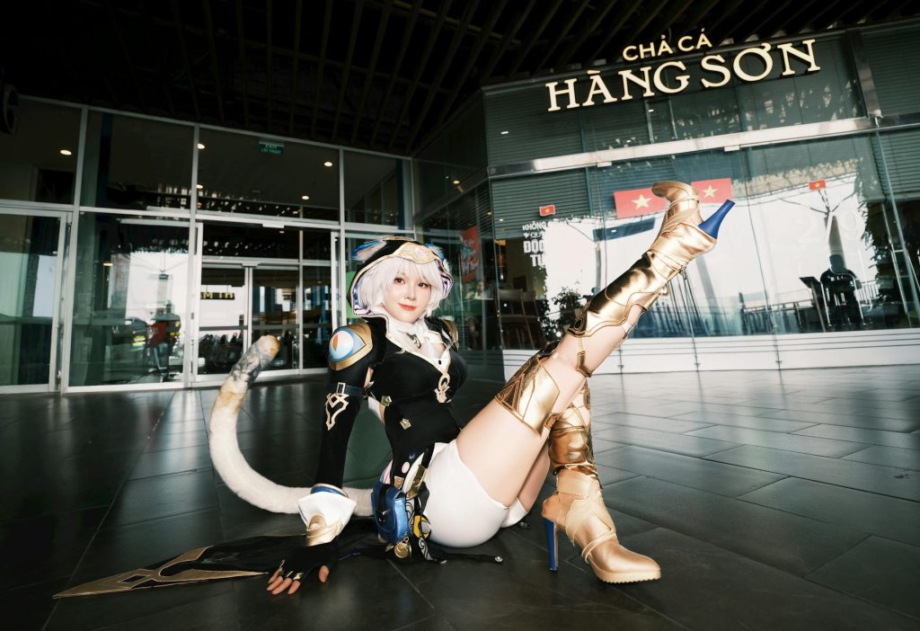 Khung cảnh game bắn cá đại dương với boss xuất hiện trên màn hình