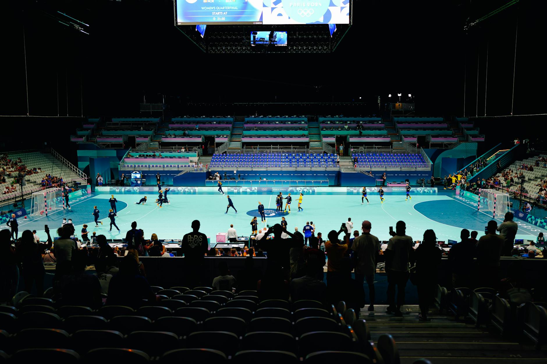 Không khí trận Valorant chuyên nghiệp với bảng điểm trực tiếp